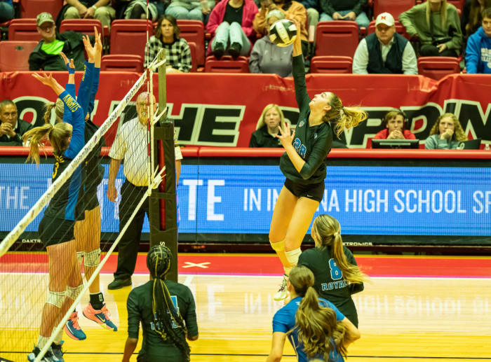 Hamilton Southeastern Castle Illinois girls volleyball 11-4-23 Julie L Brown 24060